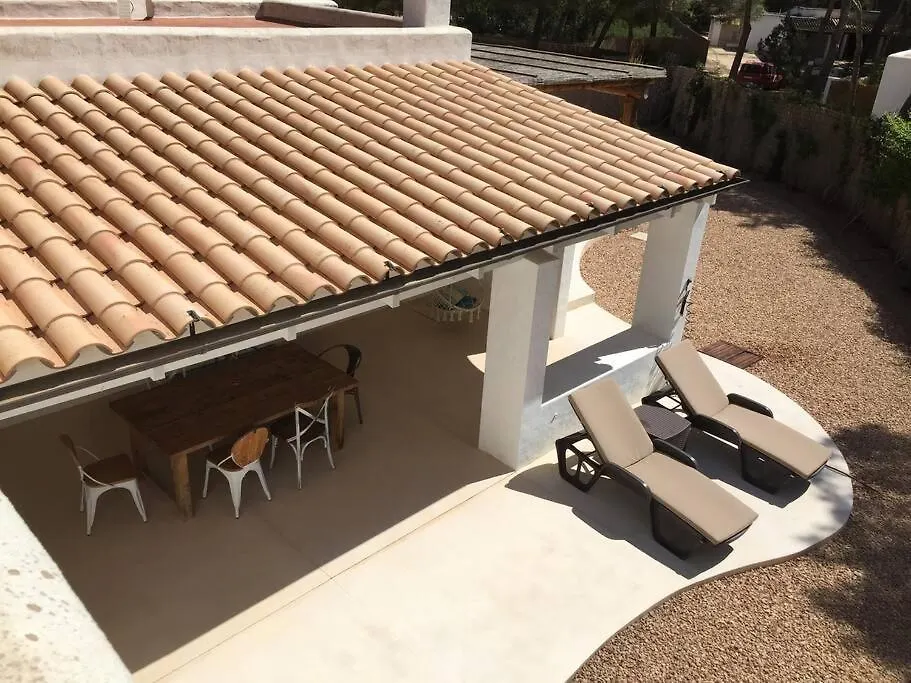 A Beautiful Villa Close To The Beach Playa Migjorn