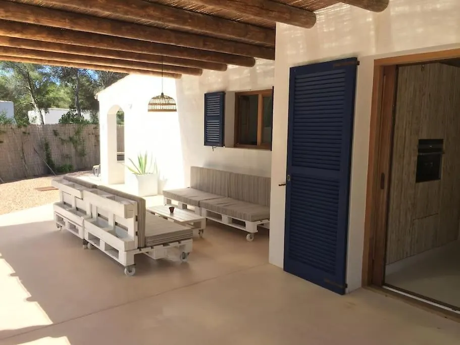 A Beautiful Villa Close To The Beach Playa Migjorn